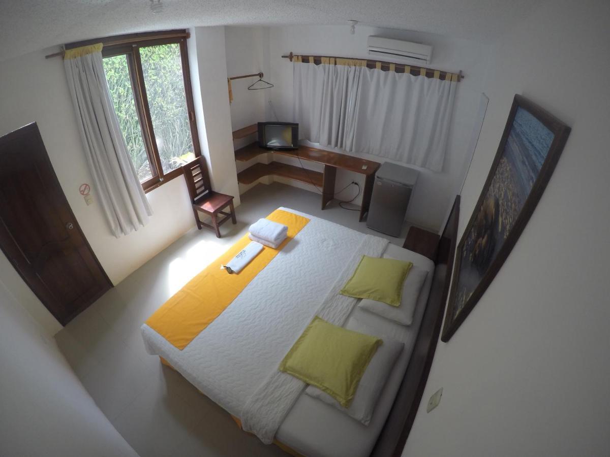 Hotel La Gran Tortuga - ᯤ Starlink Puerto Villamil Eksteriør billede