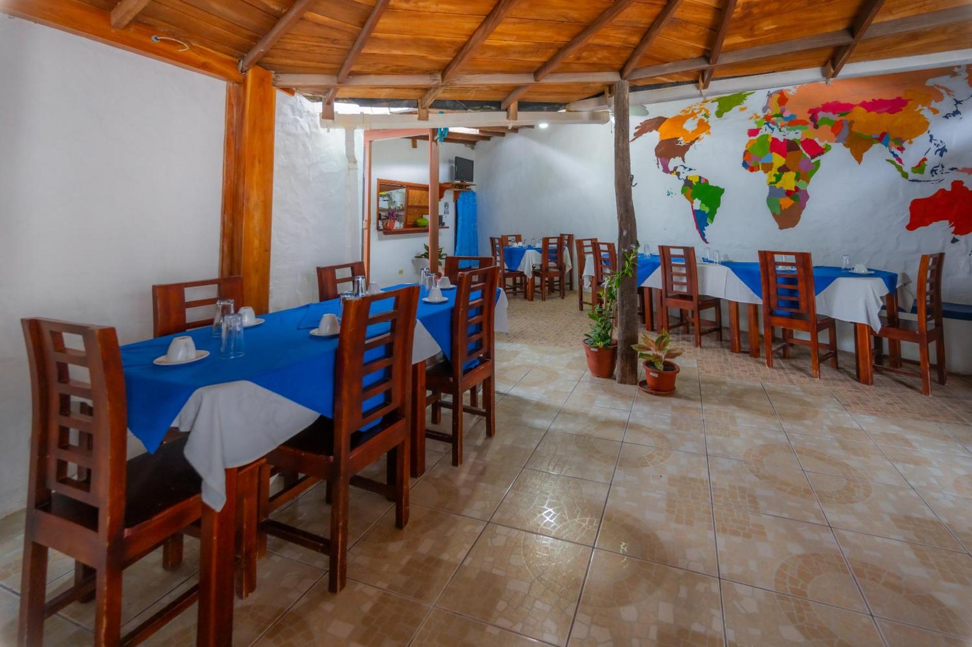 Hotel La Gran Tortuga - ᯤ Starlink Puerto Villamil Eksteriør billede