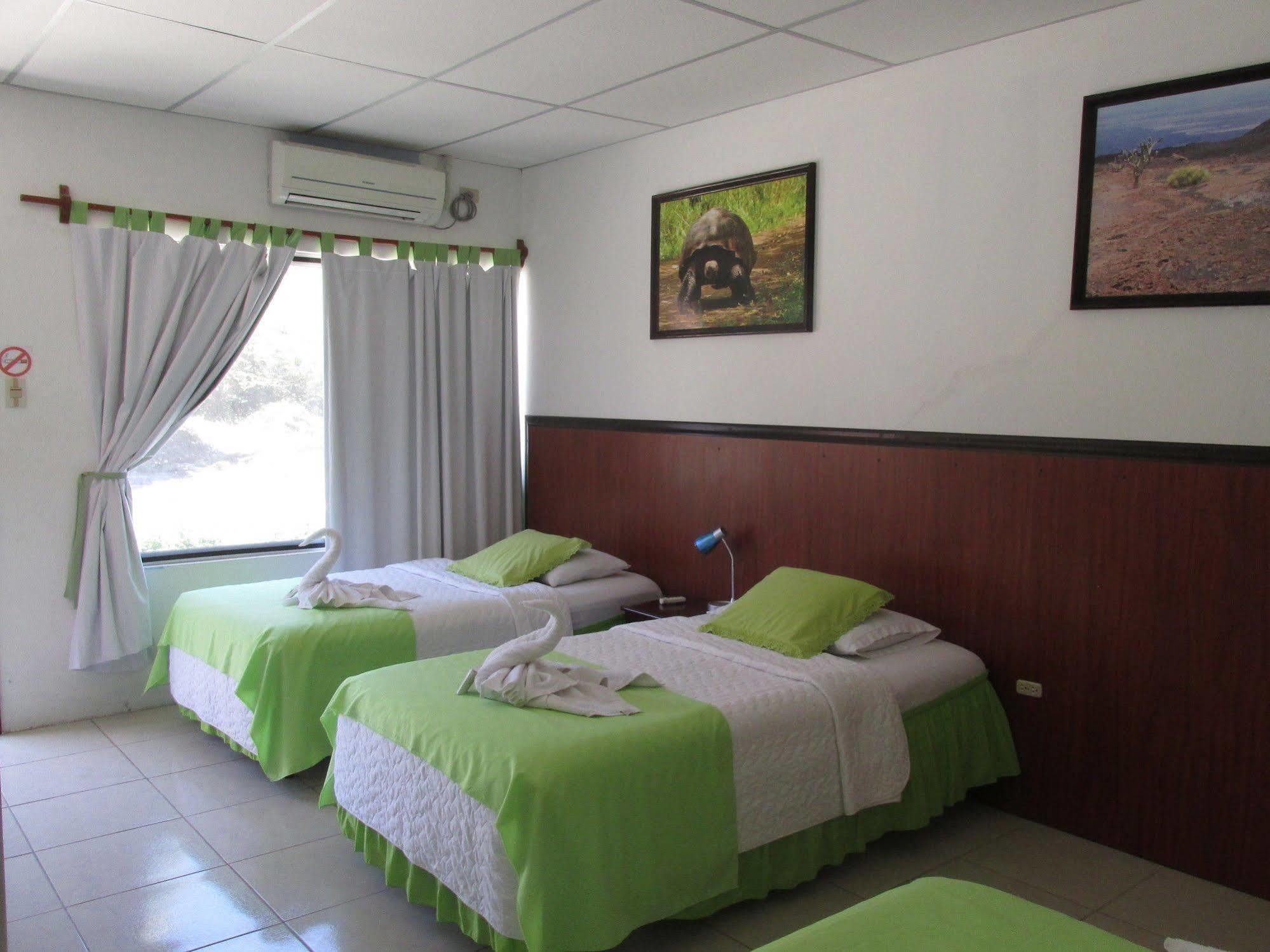 Hotel La Gran Tortuga - ᯤ Starlink Puerto Villamil Eksteriør billede